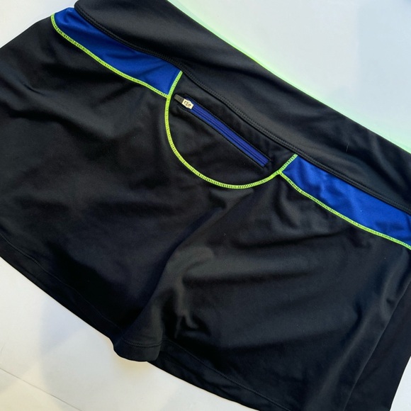 NWT fila womans colorblock athletic skirt/ skort - Picture 4 of 6